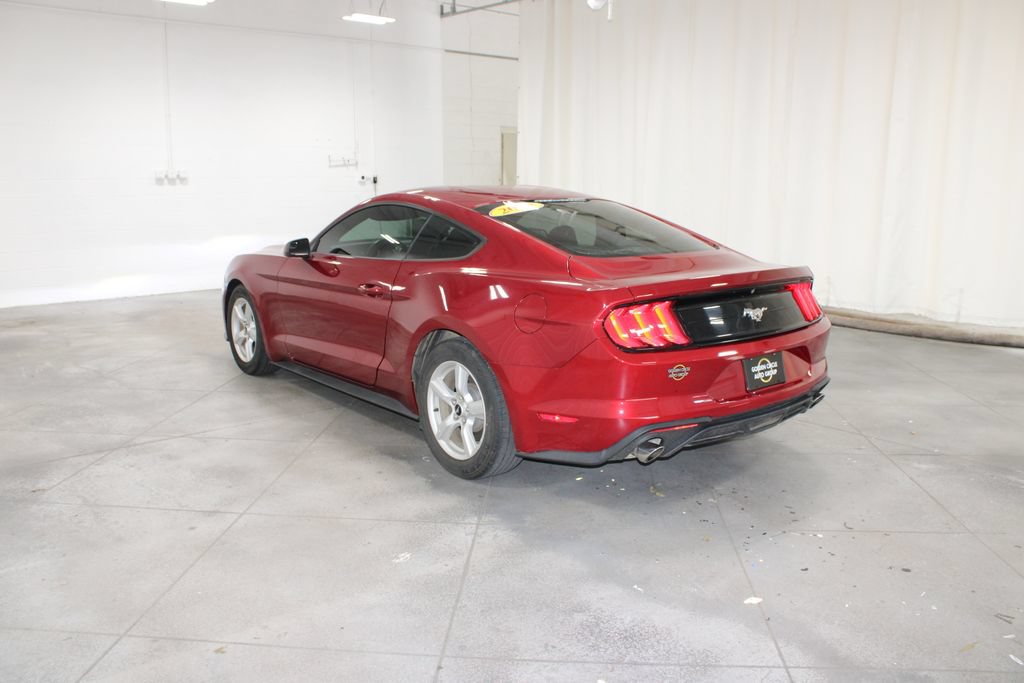Used 2018 Ford Mustang Coupe RWD image 7