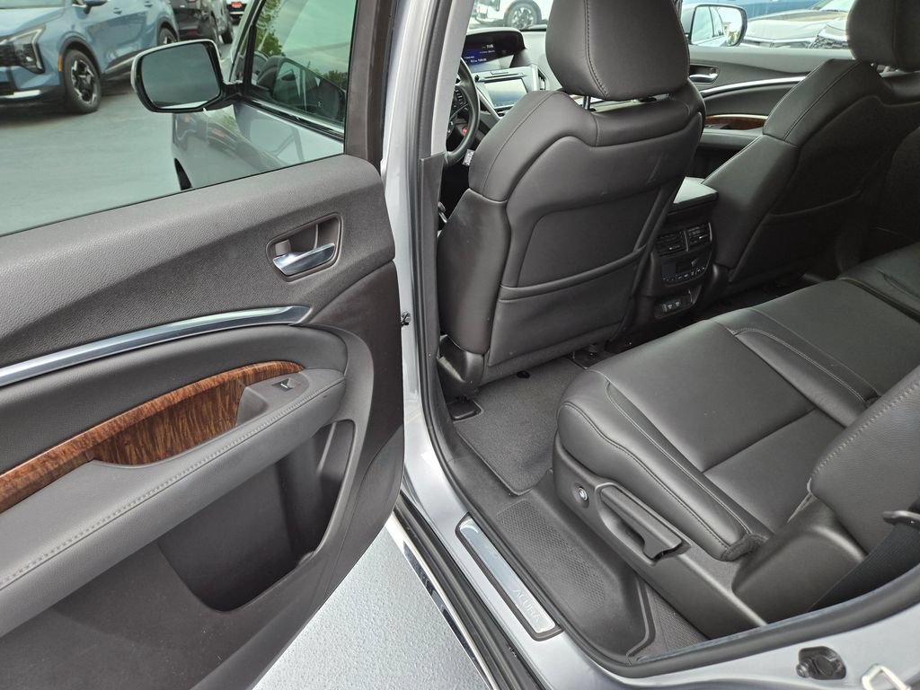 Used 2017 Acura MDX SH-AWD w/ Technology Package image 17