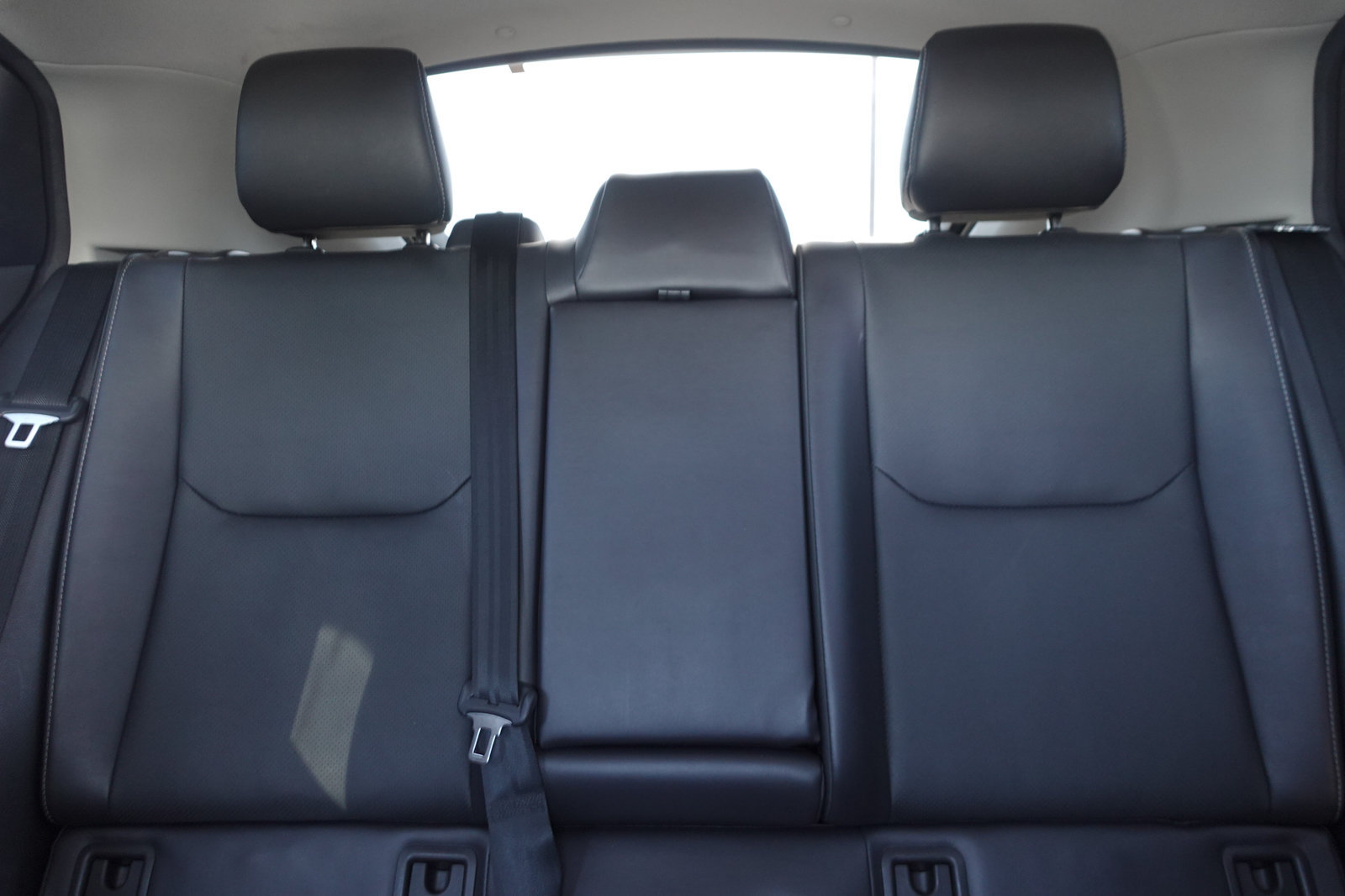 Used 2023 Toyota Prius Limited w/ Limited Premium Package FWD image 13