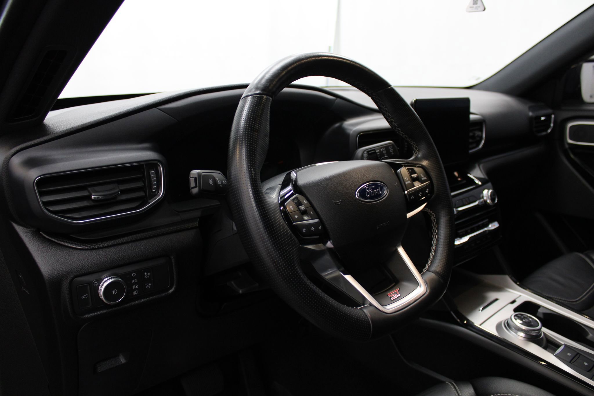 Used 2021 Ford Explorer ST w/ ST Street Pack AWD/4WD image 12