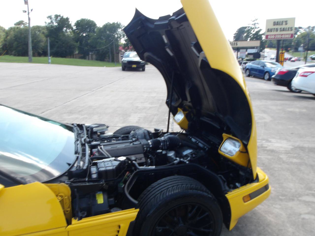 Used 1996 Chevrolet Corvette Coupe RWD image 23