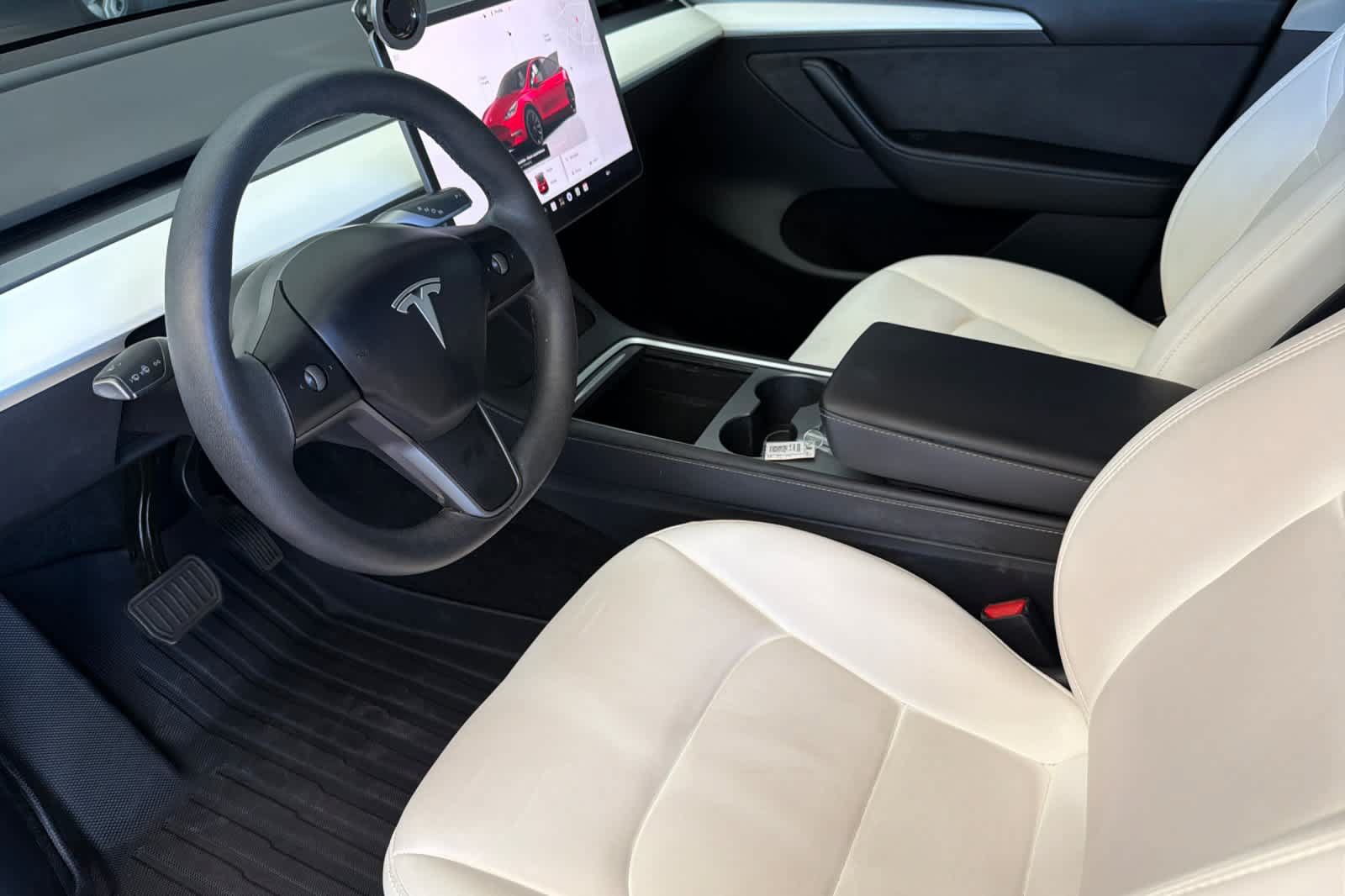 Used 2024 Tesla Model Y Long Range AWD/4WD image 11