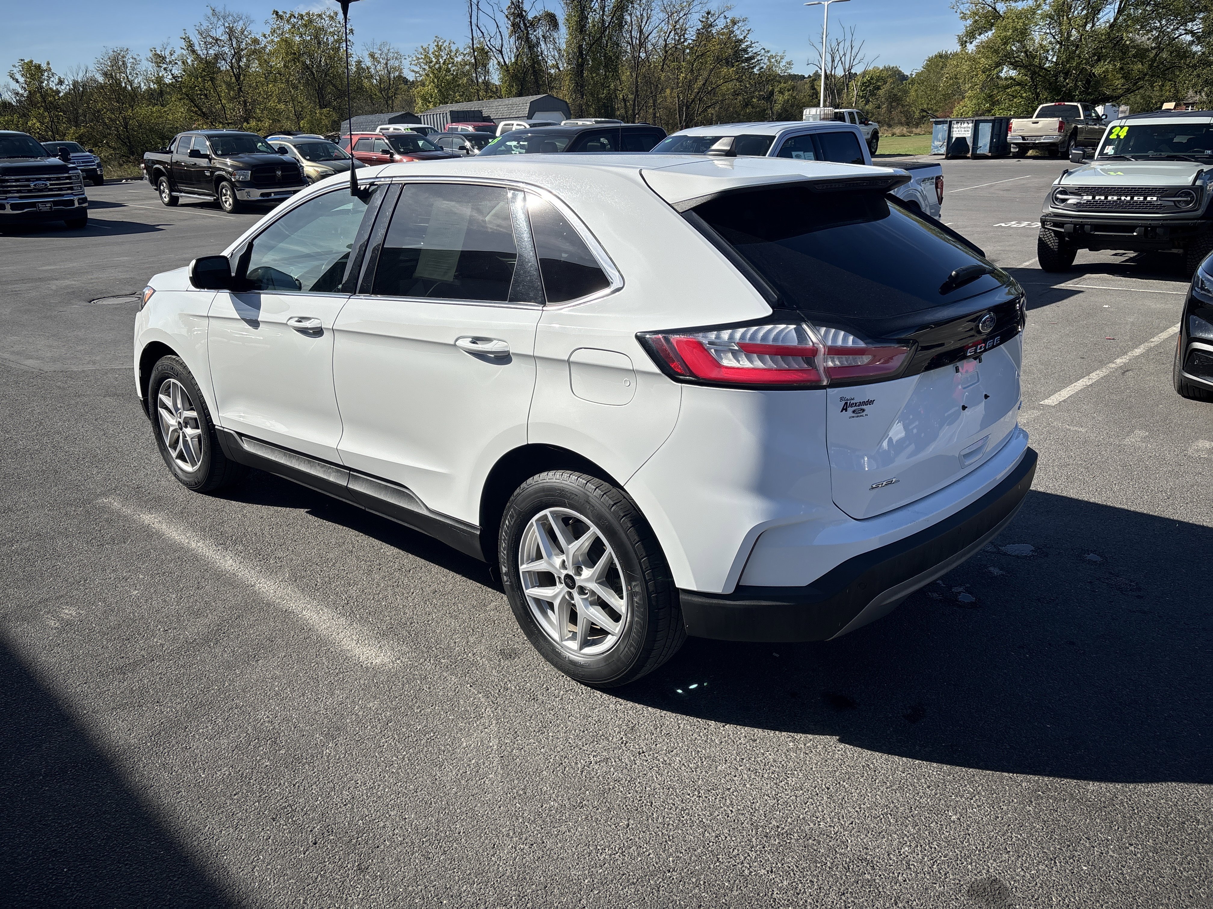 Used 2024 Ford Edge SEL image 6