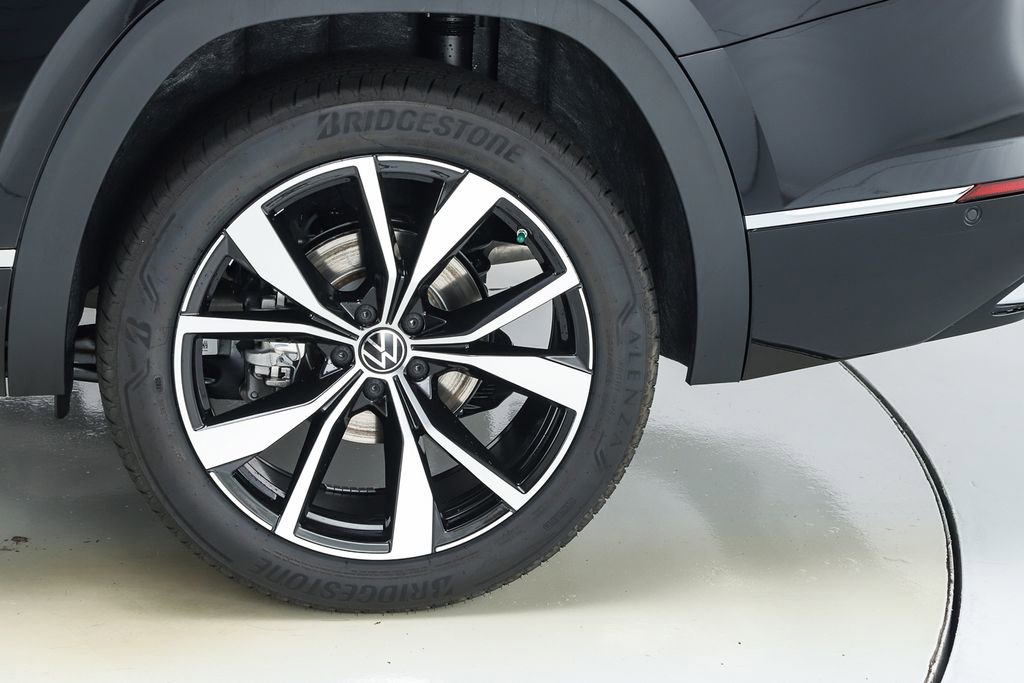 New 2026 Volkswagen Atlas SEL Premium R-Line image 6