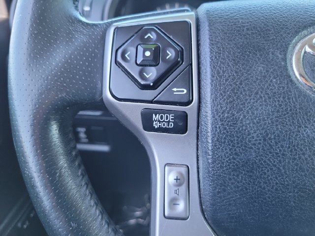 Used 2015 Toyota 4Runner Limited AWD/4WD image 6