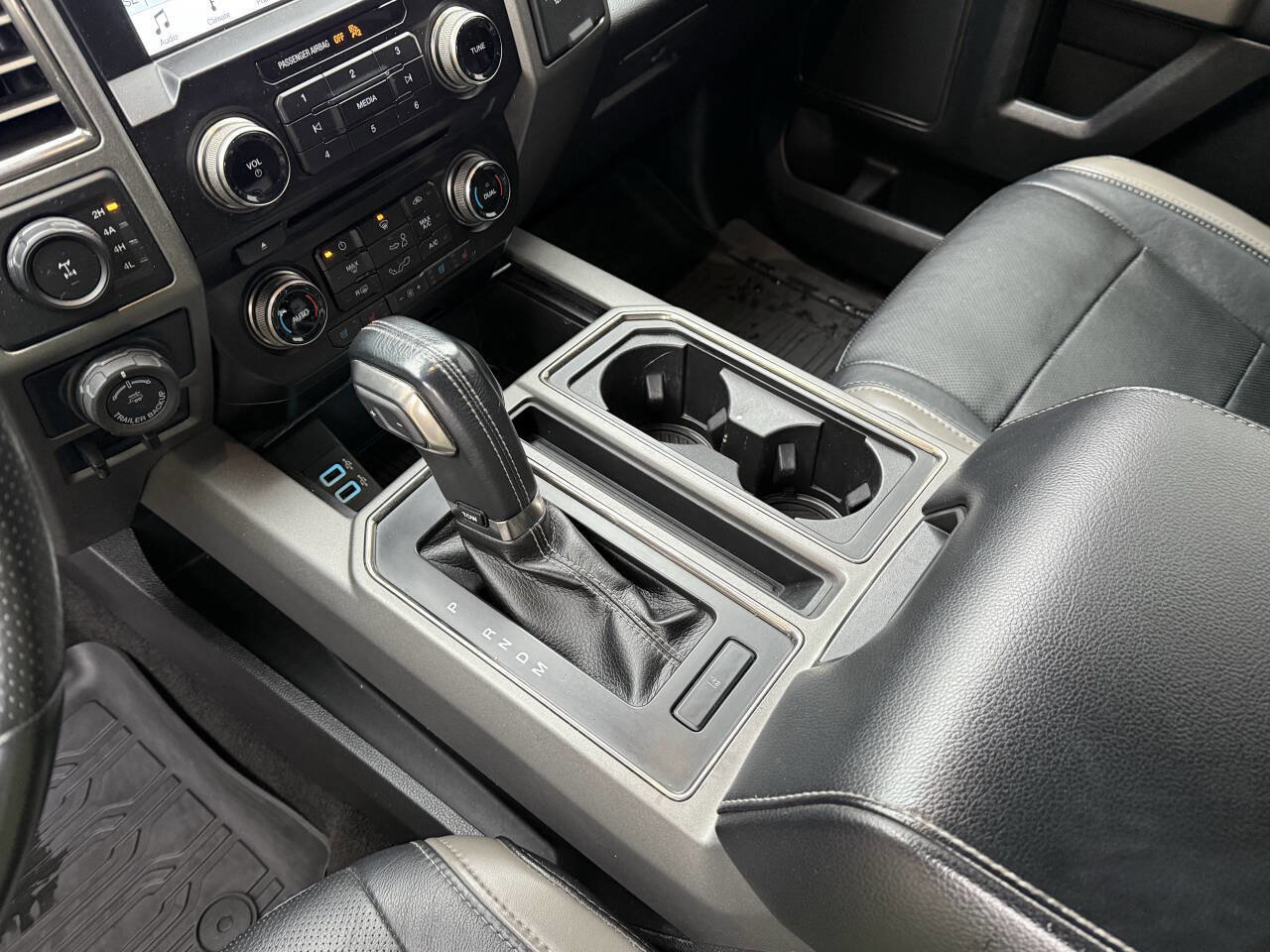 Used 2017 Ford F150 Raptor w/ Equipment Group 802A Luxury image 79