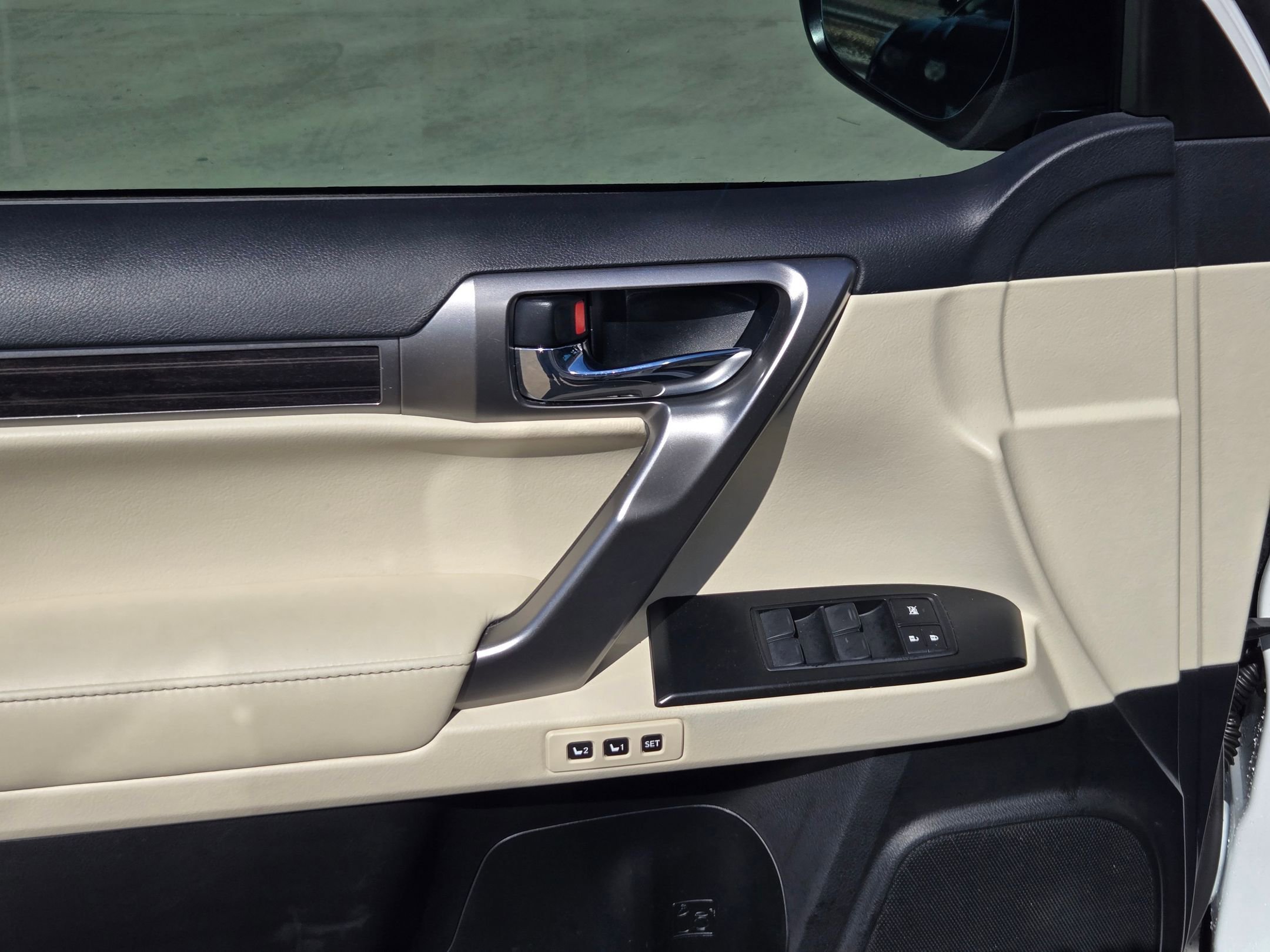 Used 2023 Lexus GX 460 Luxury image 12