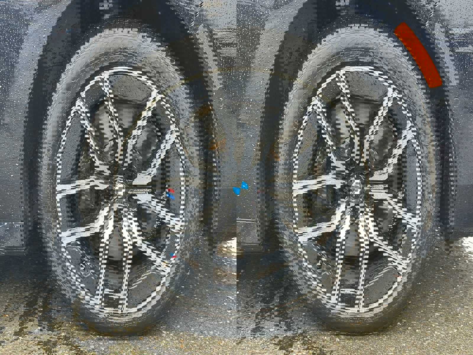 Used 2023 BMW 760i xDrive image 9