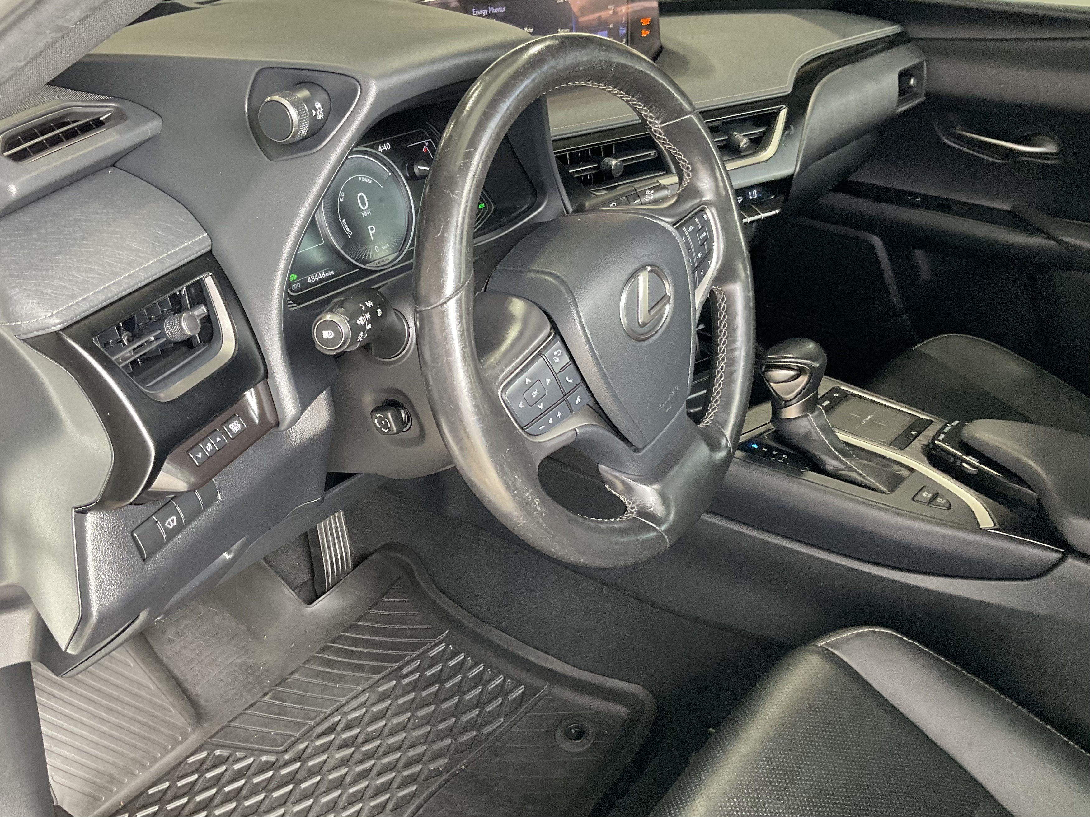 Used 2020 Lexus UX 250h w/ Luxury Package AWD/4WD image 21