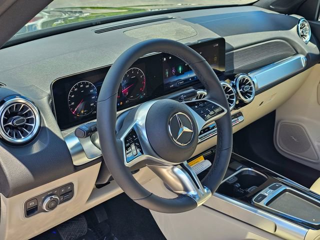 New 2026 Mercedes-Benz GLB 250 4MATIC image 13