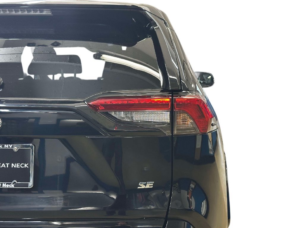 Used 2023 Toyota RAV4 SE AWD/4WD image 28