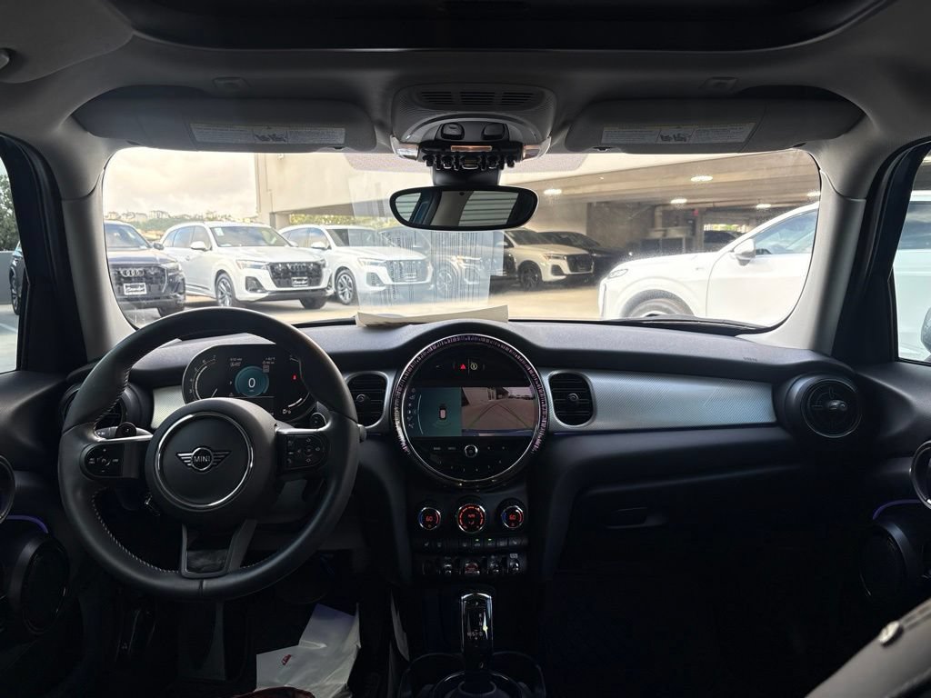 Used 2024 MINI Cooper S w/ Signature Upholstery Package FWD image 18