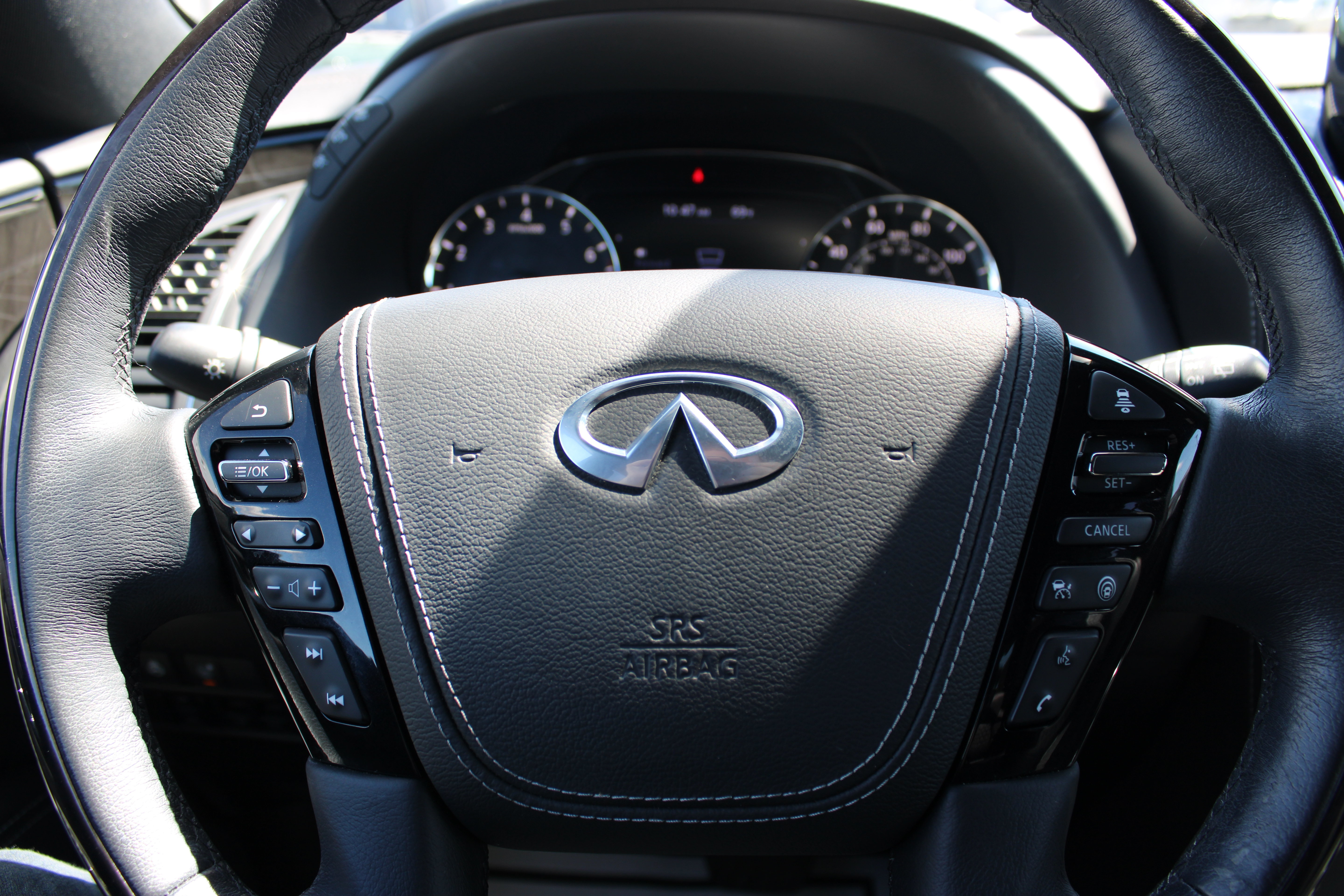 Used 2023 INFINITI QX80 Sensory w/ Cargo Package AWD/4WD image 33