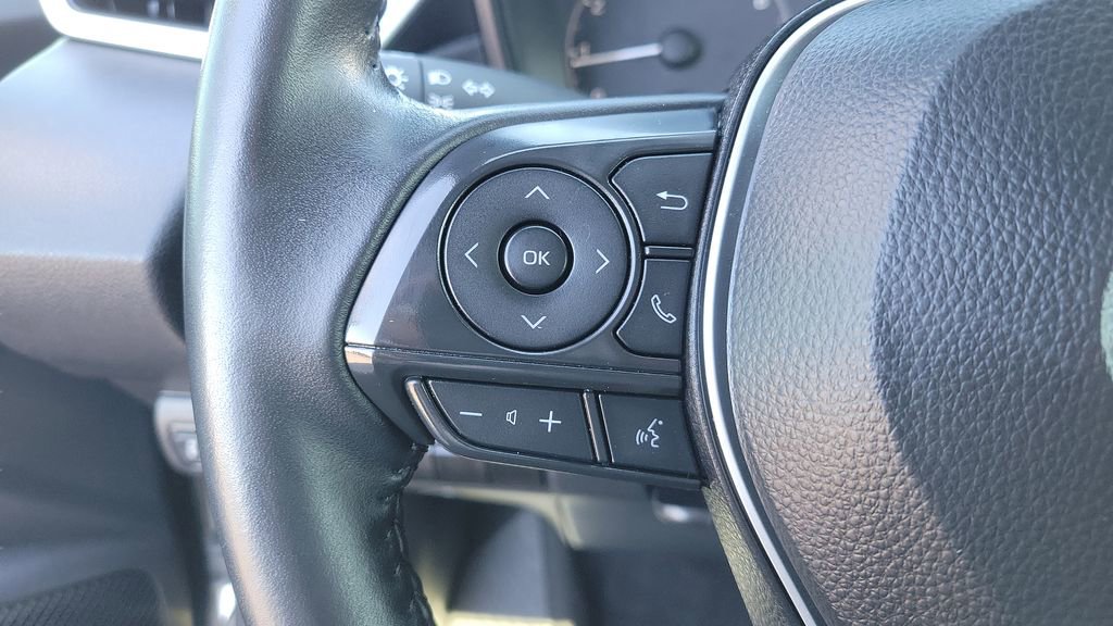 Used 2025 Toyota Corolla SE image 25