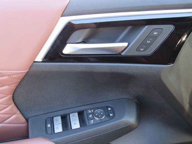 New 2025 Mitsubishi Outlander SEL image 12