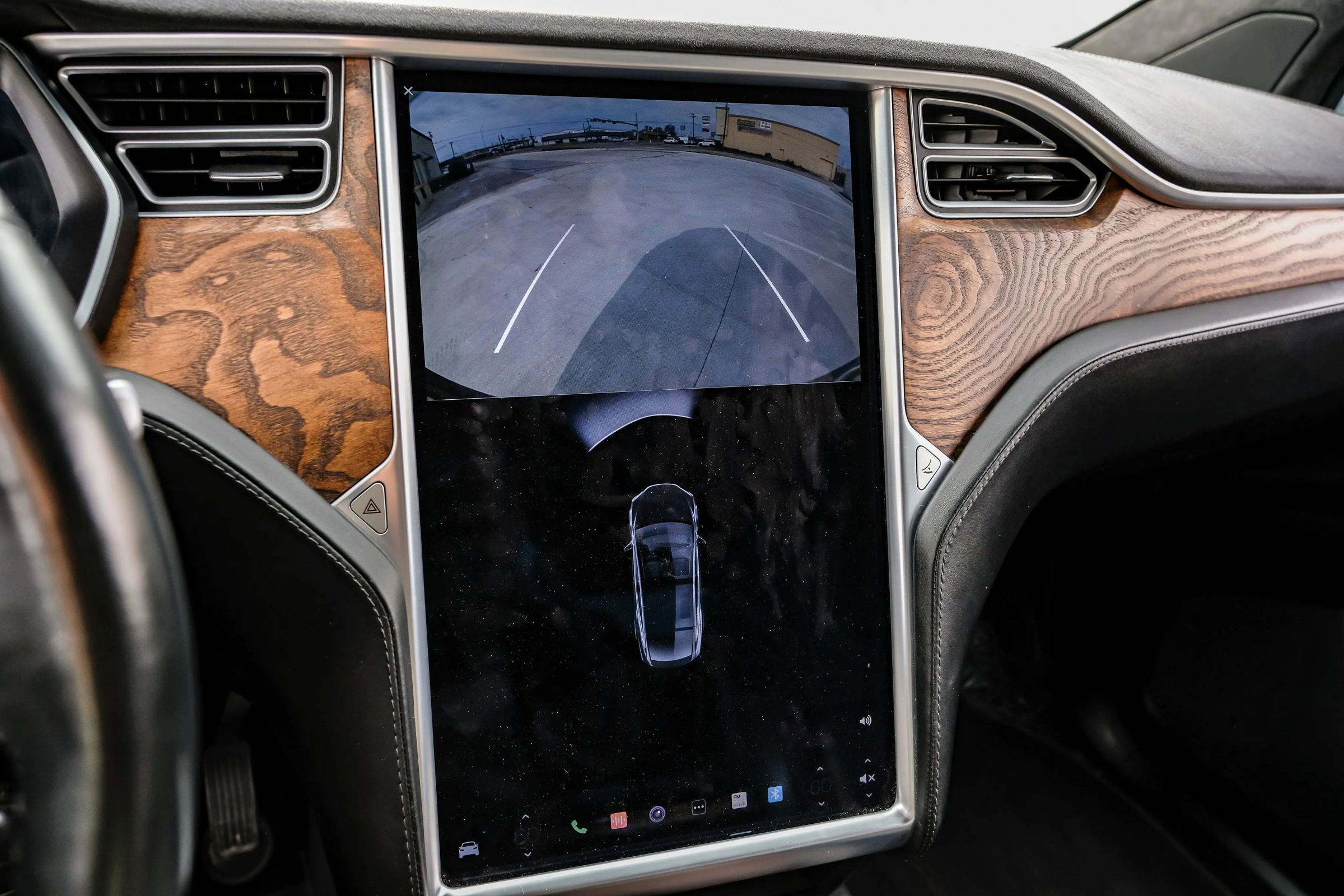 Used 2017 Tesla Model X 90D image 26