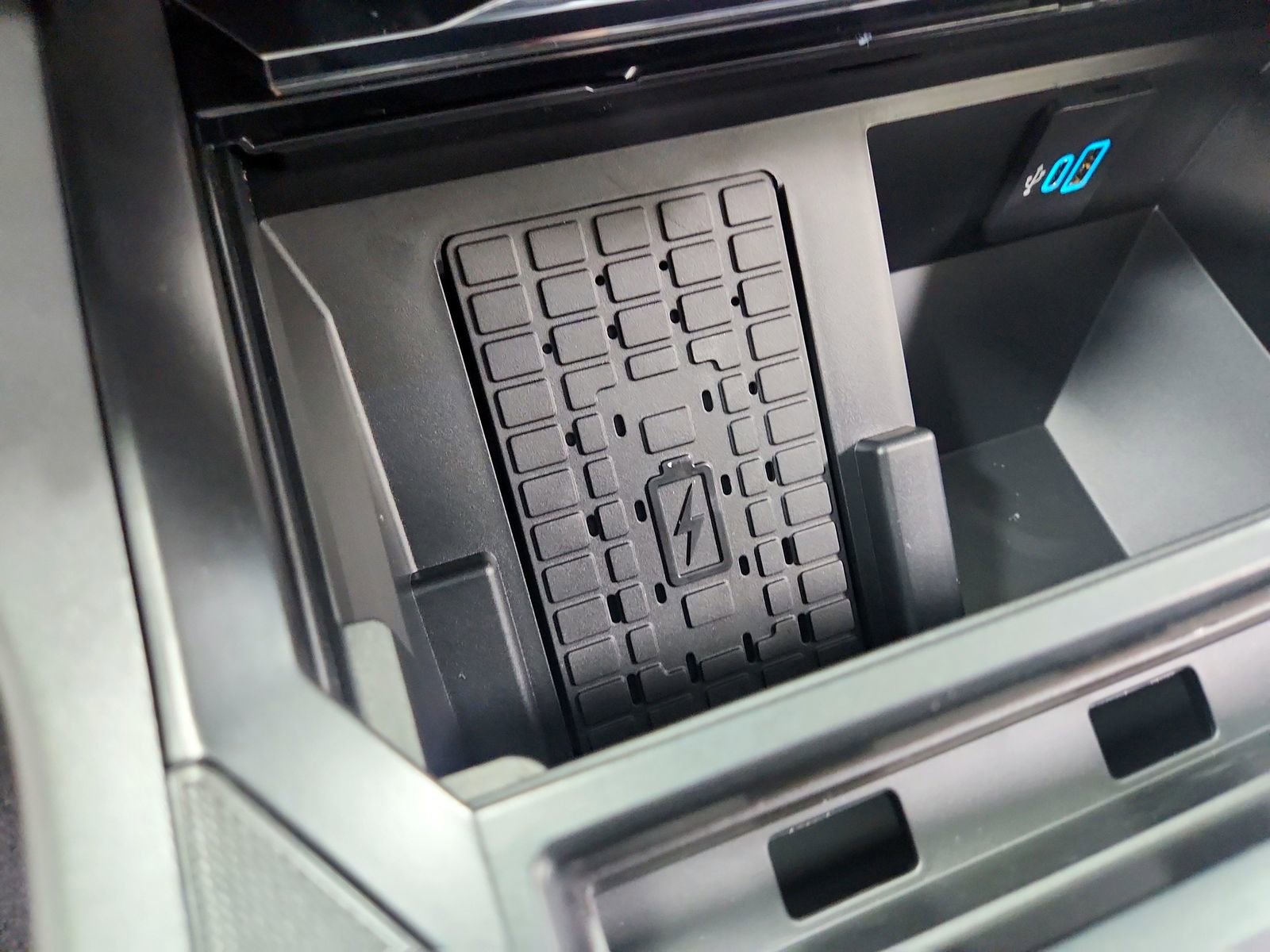 New 2026 Ford F250 Lariat w/ Chrome Package image 32