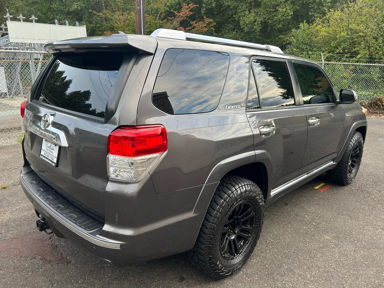 Used 2013 Toyota 4Runner Limited AWD/4WD image 5