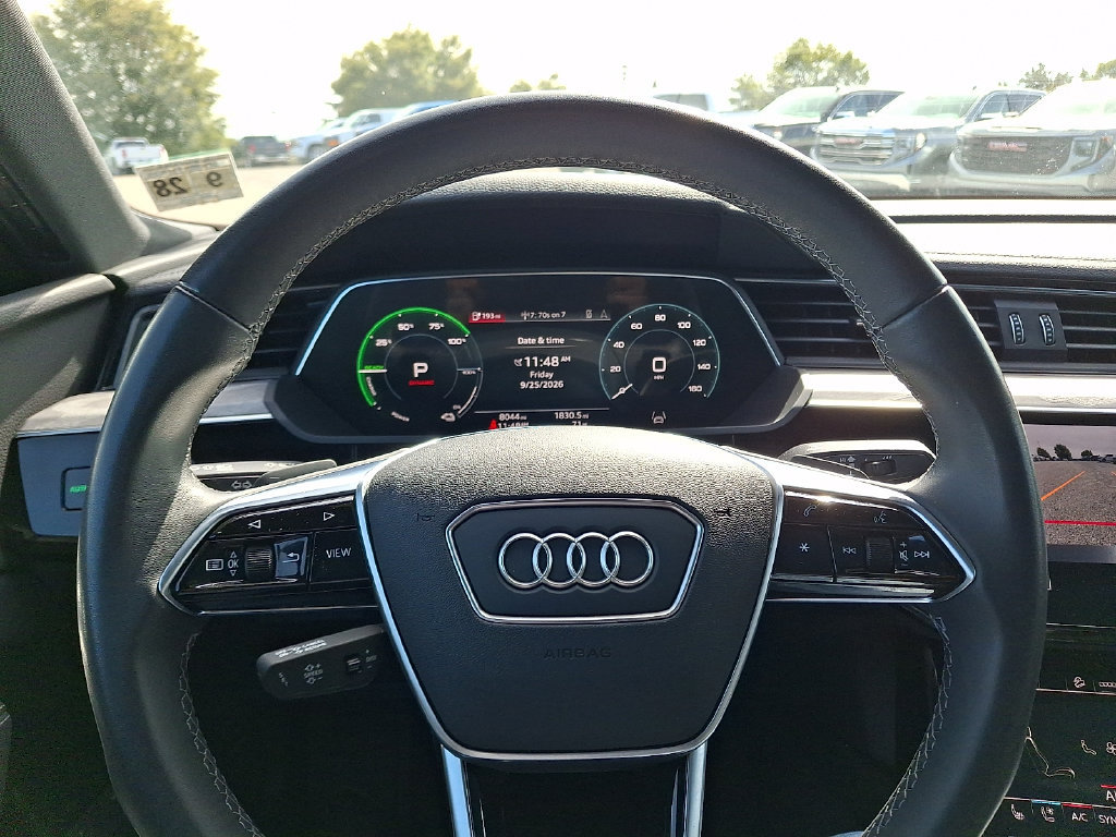 Used 2024 Audi Q8 e-tron Premium Plus AWD/4WD image 17