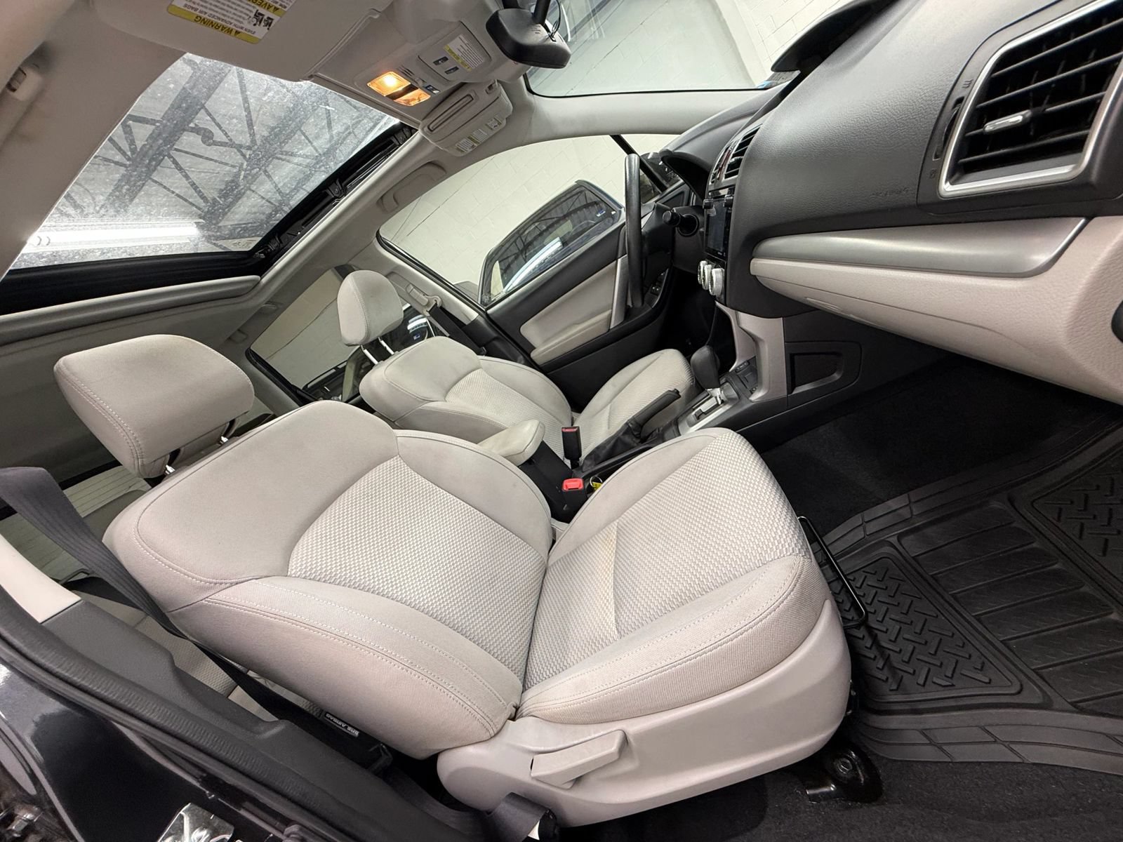 Used 2016 Subaru Forester 2.5i Premium AWD/4WD image 24