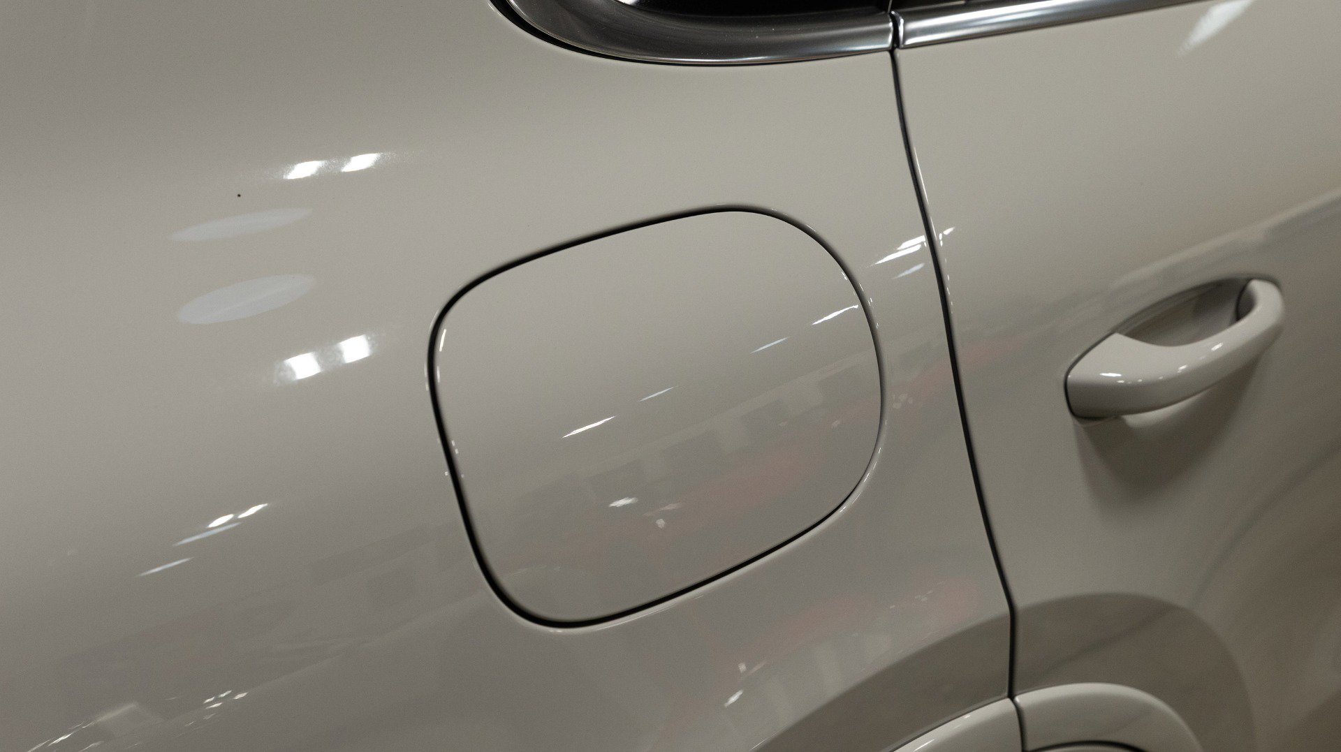 Used 2021 Porsche Cayenne Turbo S image 31