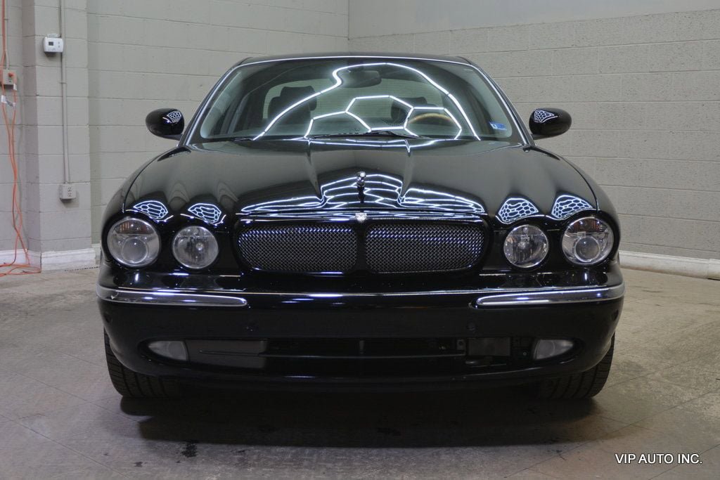 Used 2004 Jaguar XJ8 RWD image 33