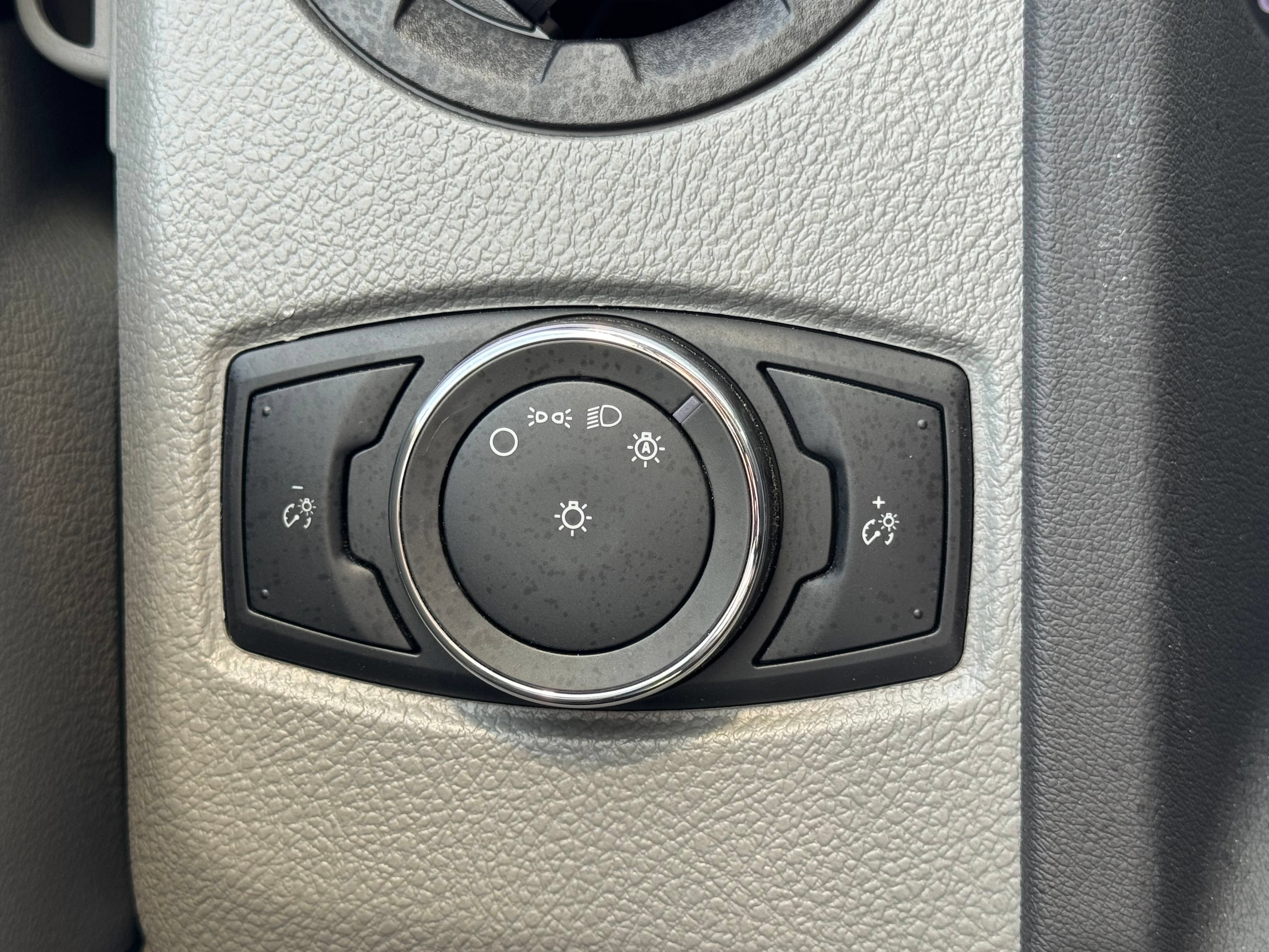 Used 2023 Ford E-450 and Econoline 450 Super Duty w/ Power Windows & Locks Group RWD image 49