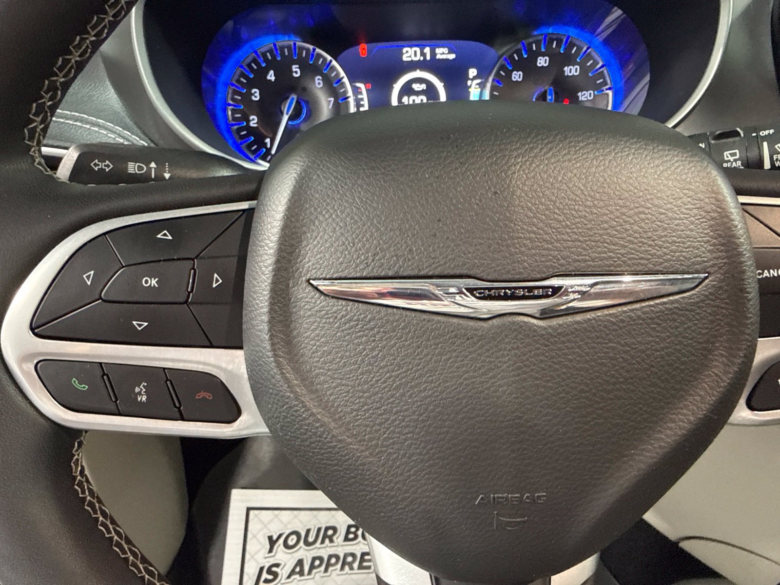 Used 2022 Chrysler Pacifica Touring-L AWD/4WD image 45