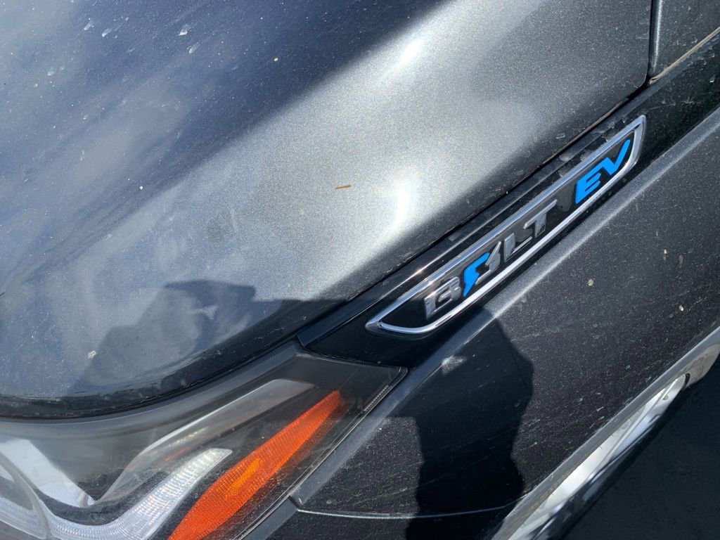 Used 2017 Chevrolet Bolt LT FWD image 3