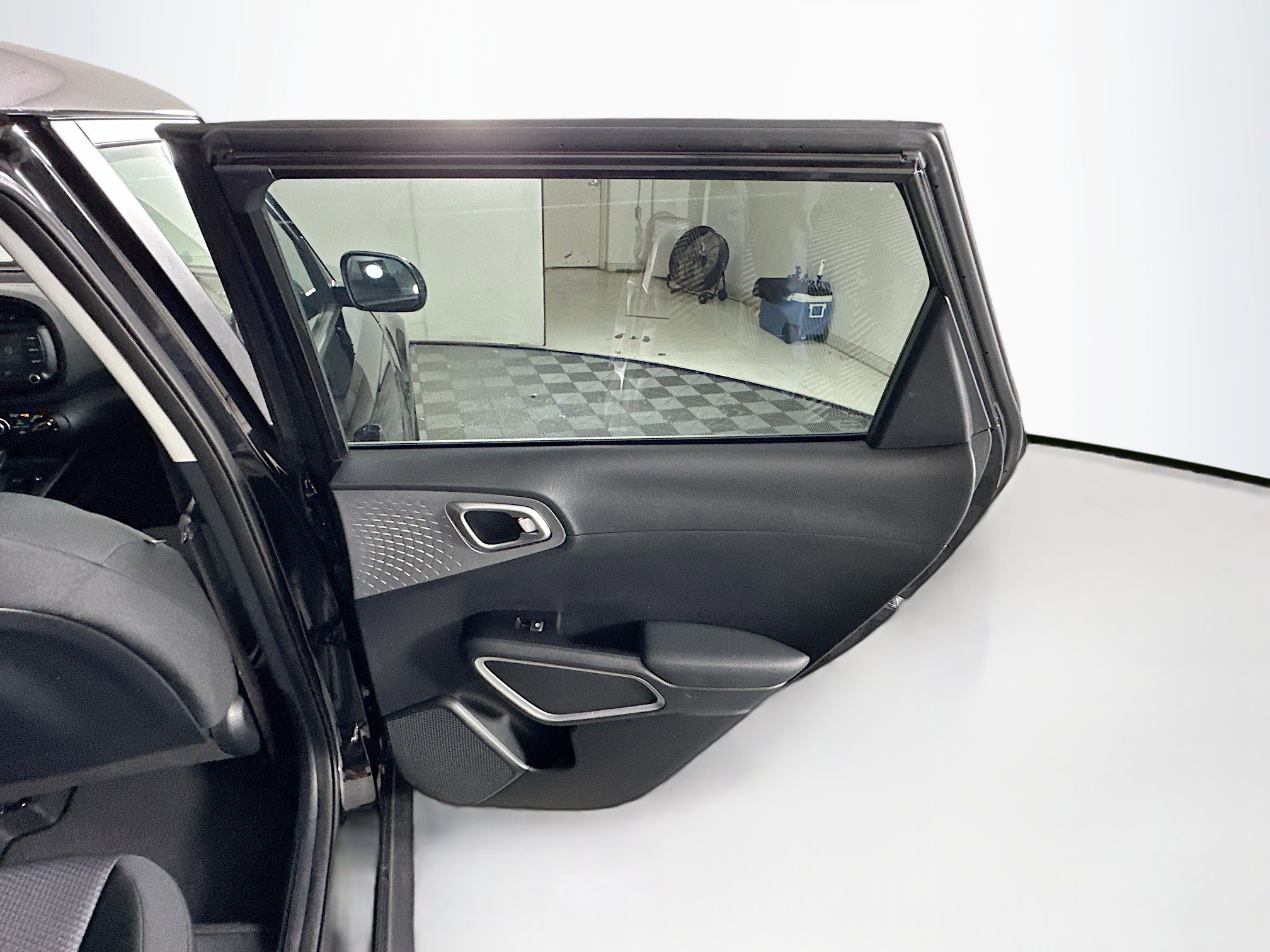 Used 2025 Kia Soul LX w/ LX Technology Package image 28