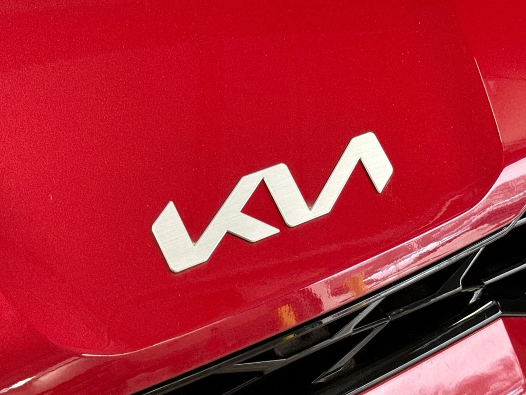 Used 2025 Kia K5 GT-Line w/ GT-Line Premium Package image 9