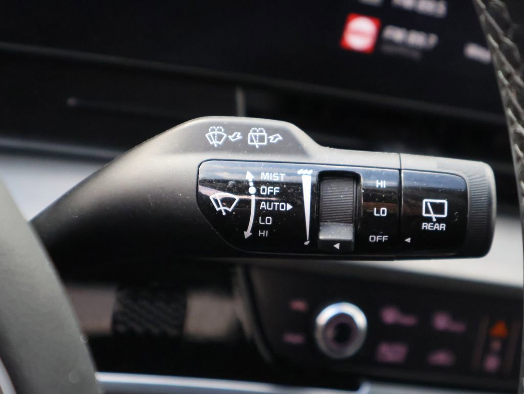 Used 2024 Kia Sportage EX image 35