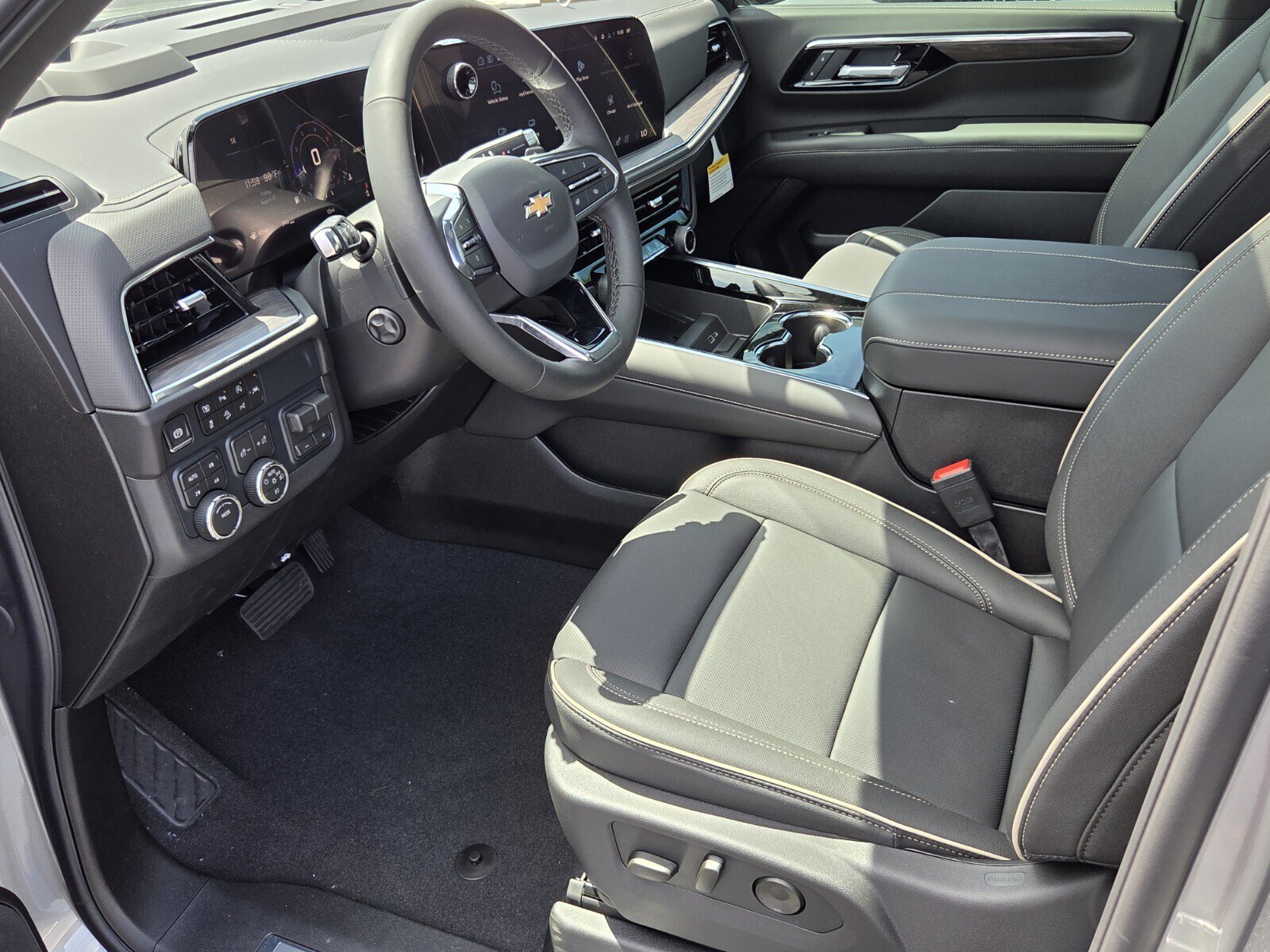 New 2026 Chevrolet Tahoe Premier w/ Sun And Tow Package AWD/4WD image 5