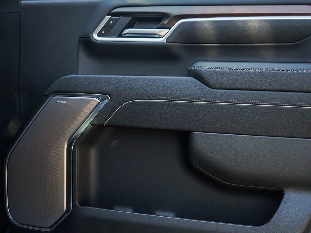 New 2026 GMC Sierra 3500 Denali w/ Denali Reserve Package image 8