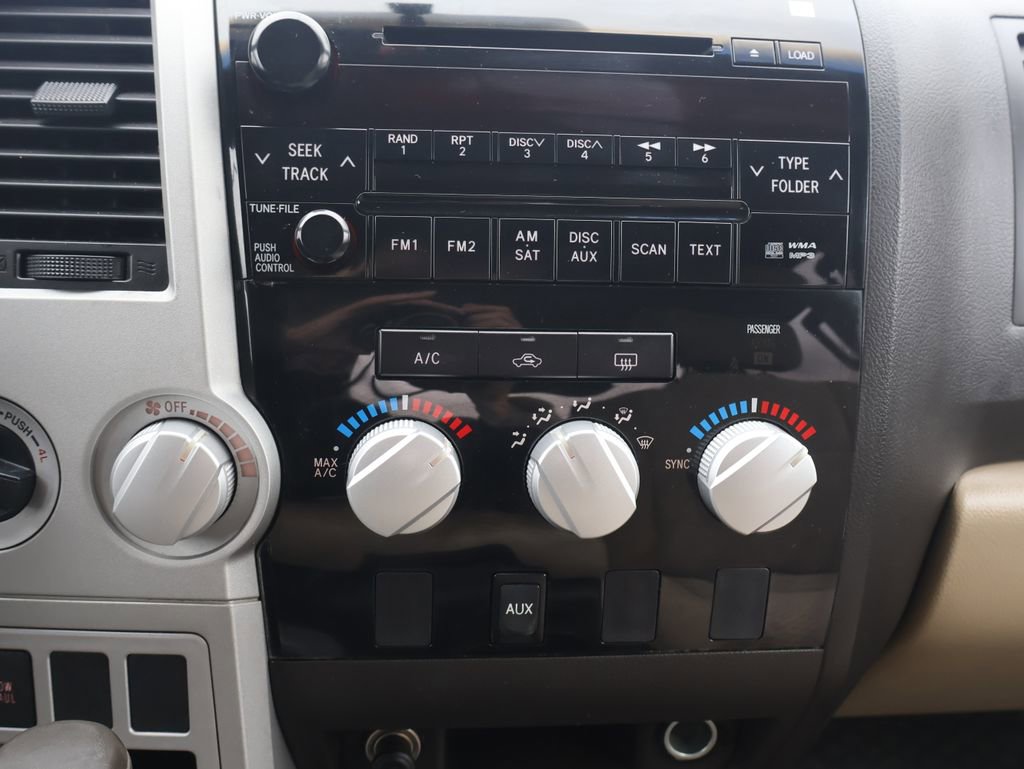 Used 2008 Toyota Tundra 4x4 CrewMax image 18