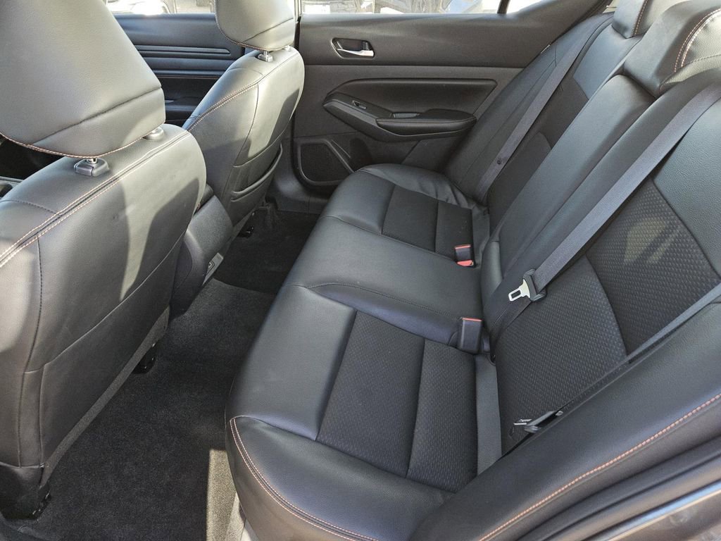 Used 2022 Nissan Altima 2.0 SR image 30