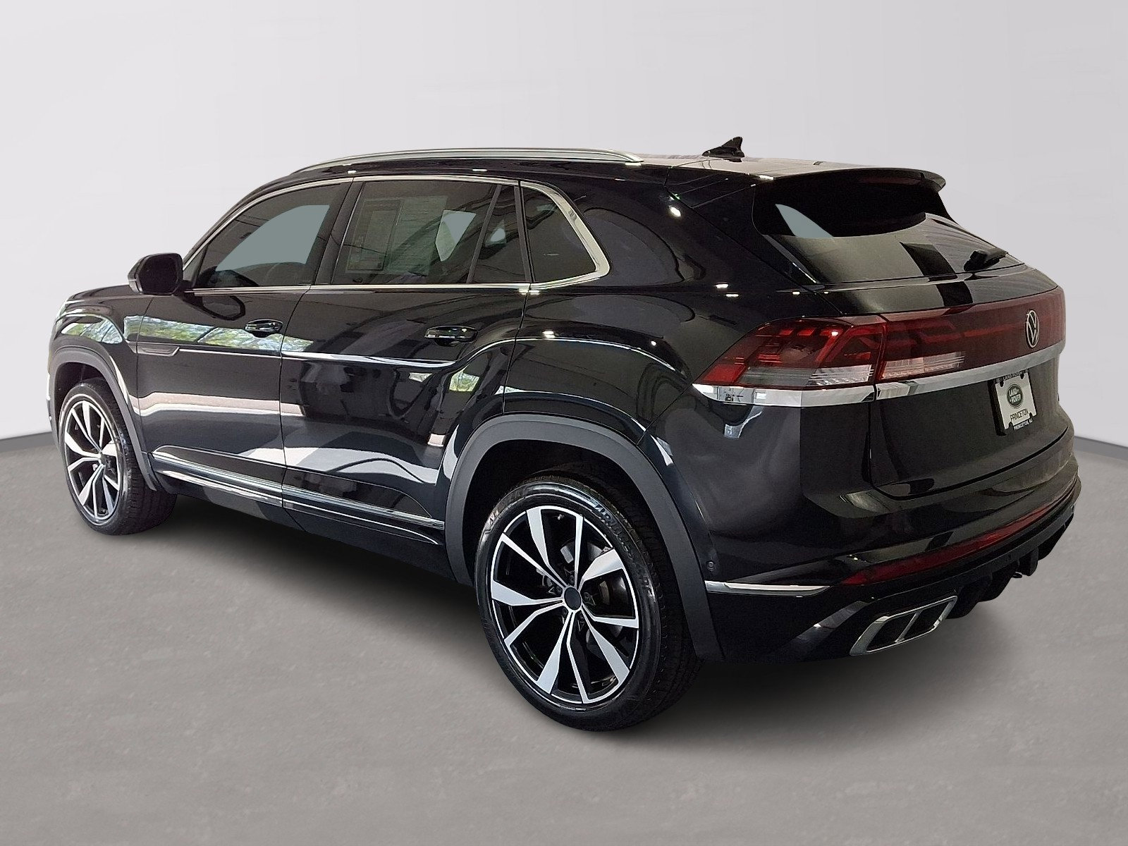 Used 2024 Volkswagen Atlas Cross Sport SEL Premium R-Line AWD/4WD image 2