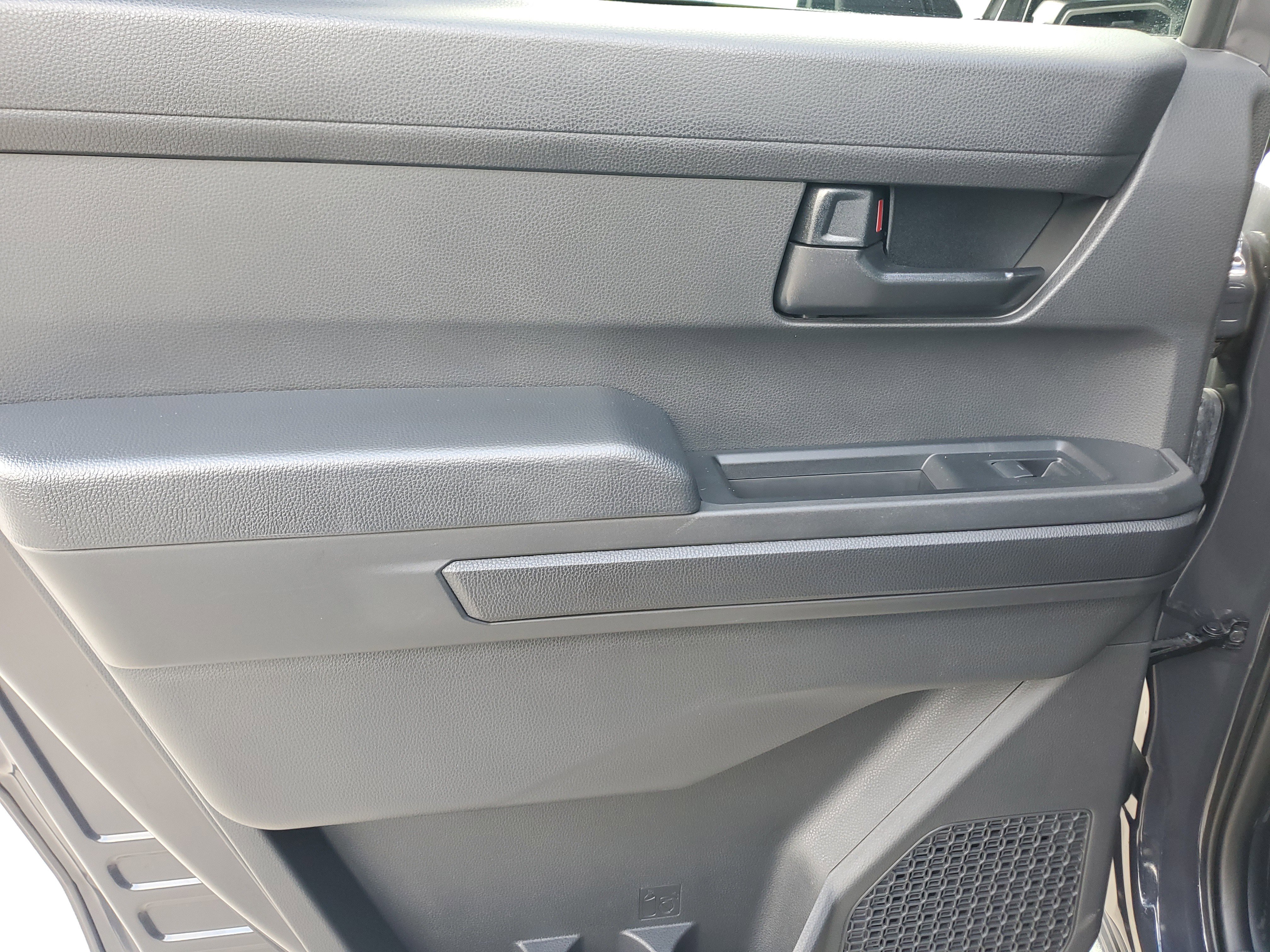 Used 2025 Toyota Tacoma SR5 RWD image 18