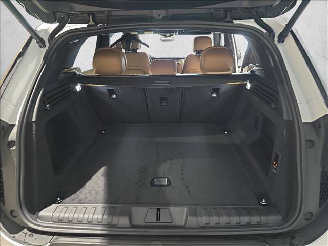 New 2026 Land Rover Range Rover Sport SE AWD/4WD image 12
