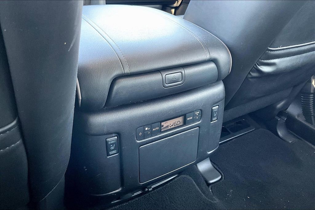 Used 2023 Nissan Armada Platinum w/ Captain's Chairs Package image 10
