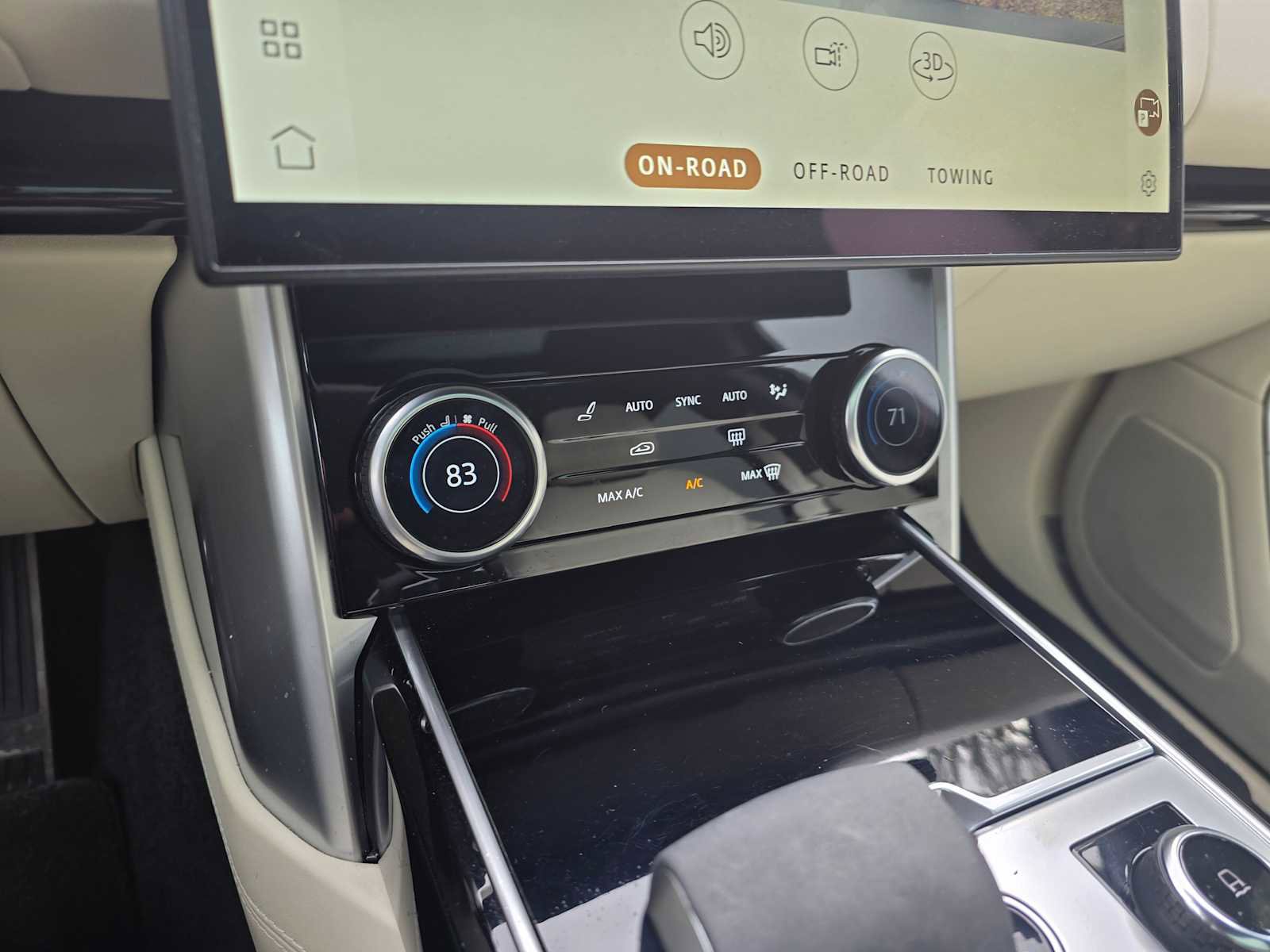 Used 2023 Land Rover Range Rover SE image 30