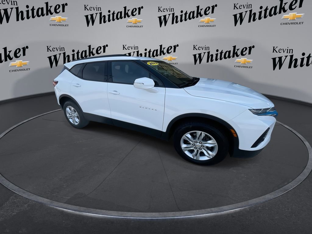 Used 2022 Chevrolet Blazer LT image 2