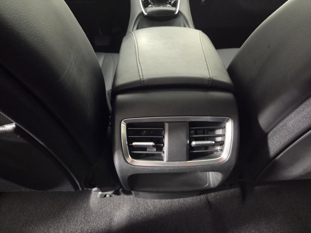 Used 2024 Acura RDX SH-AWD image 26