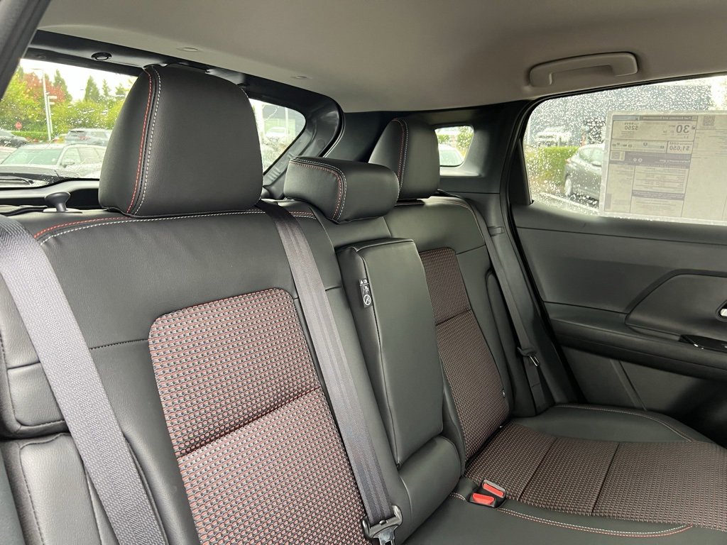 New 2026 Nissan Kicks SR w/ Cold Weather Package image 26