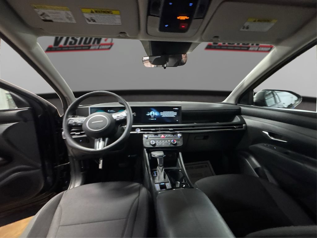 Used 2025 Hyundai Tucson SE AWD/4WD image 26