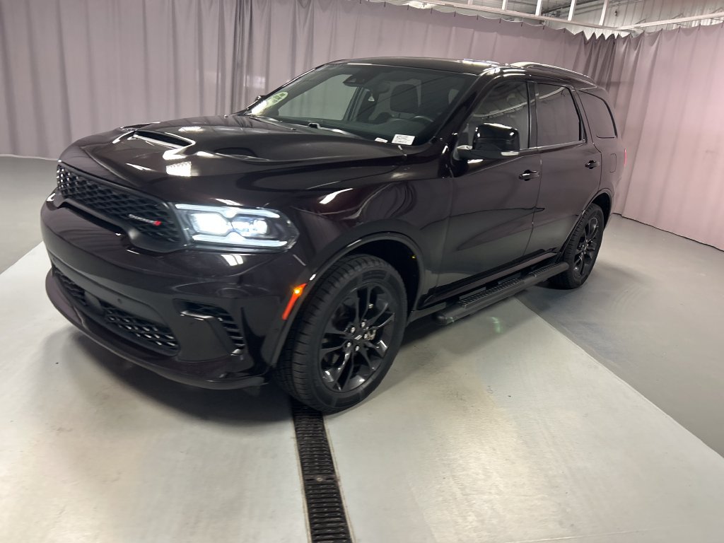 Used 2025 Dodge Durango GT AWD/4WD image 3