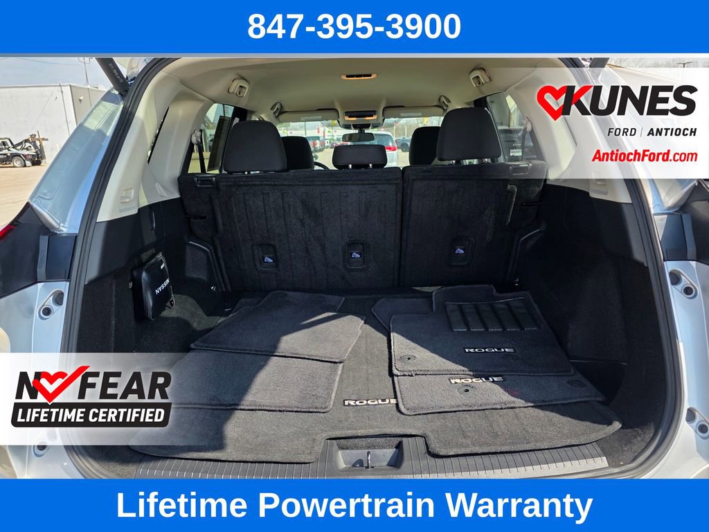 Used 2025 Nissan Rogue SV image 22