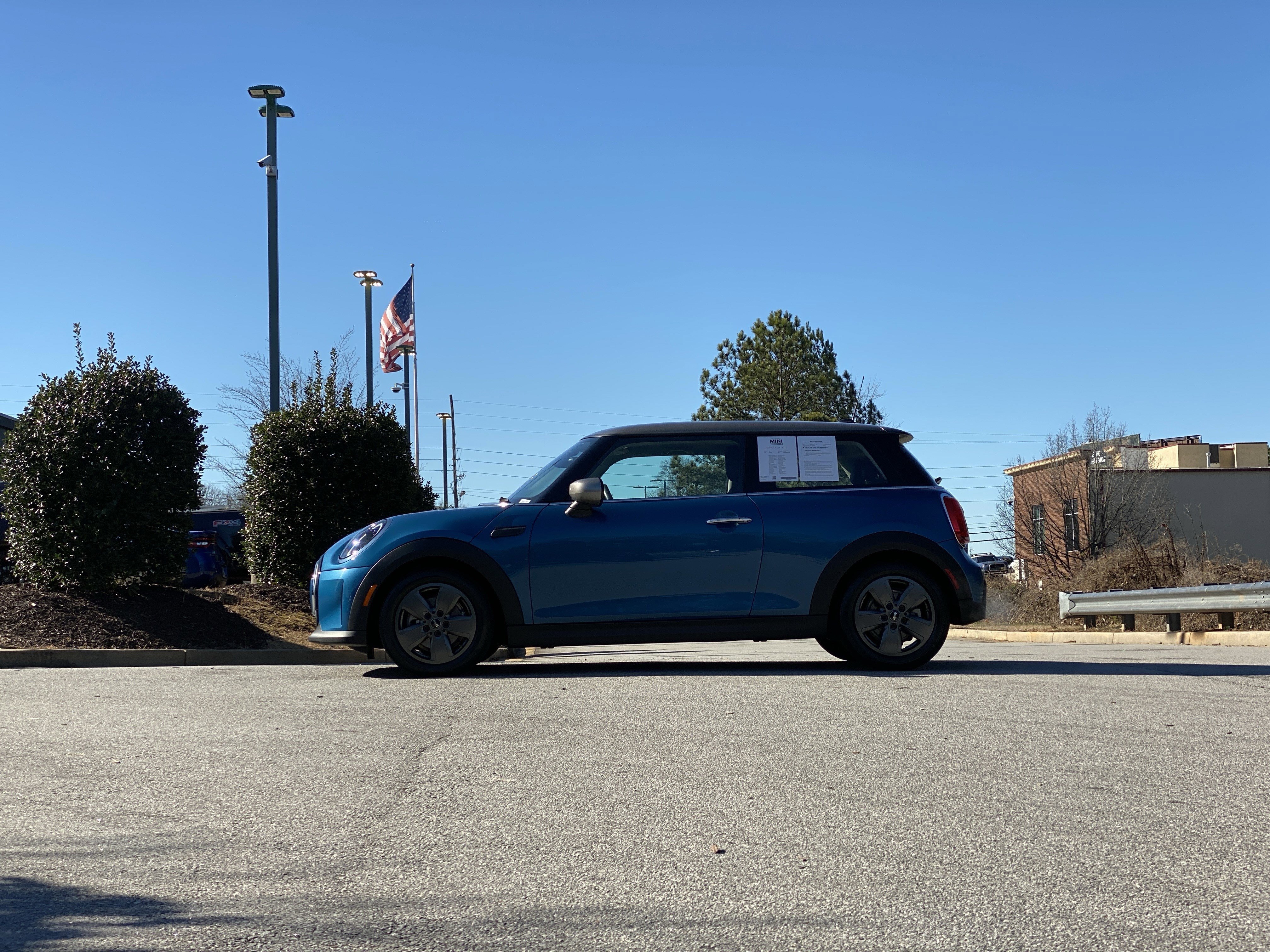 Used 2023 MINI Cooper 2-Door Hardtop image 14