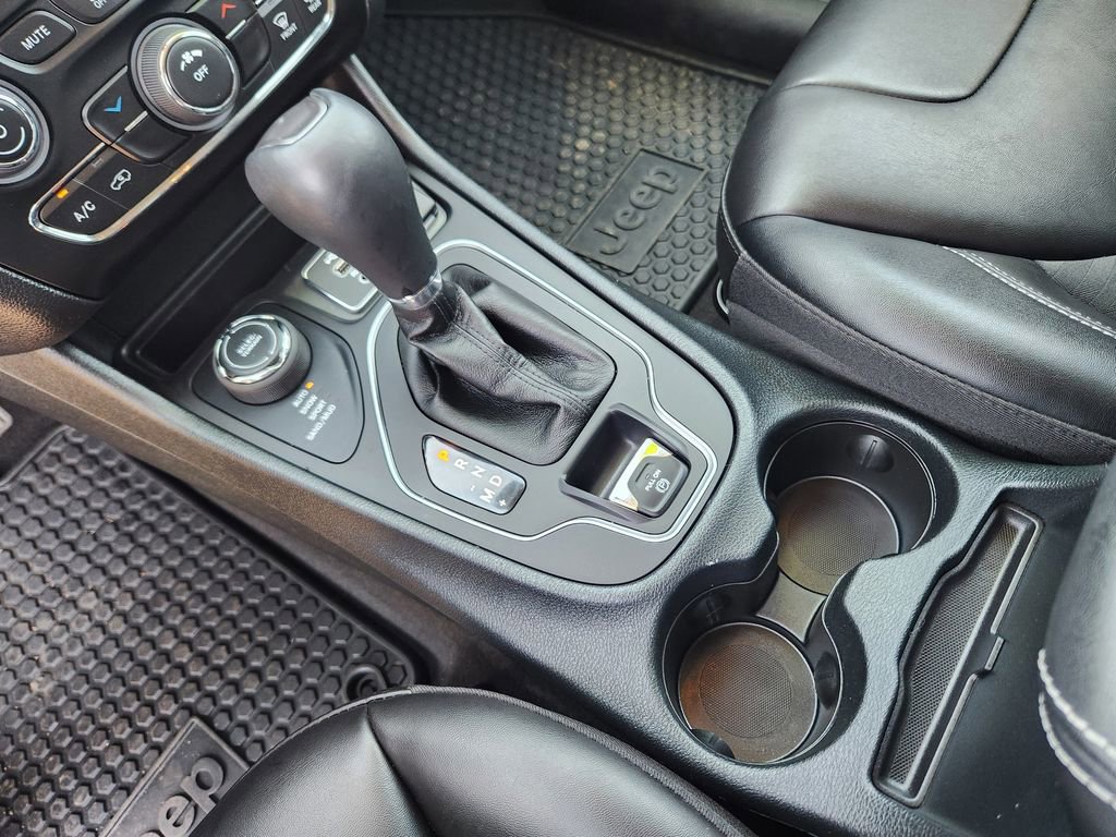 Used 2022 Jeep Cherokee Latitude image 25