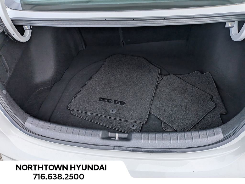 Used 2024 Kia Forte GT-Line image 34